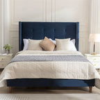 Cama King tapizada con cabecero orejero capitoné