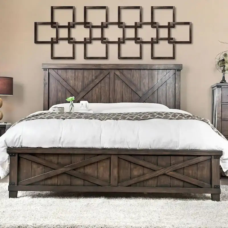 Cama de madera rústica con acabado en nogal oscuro