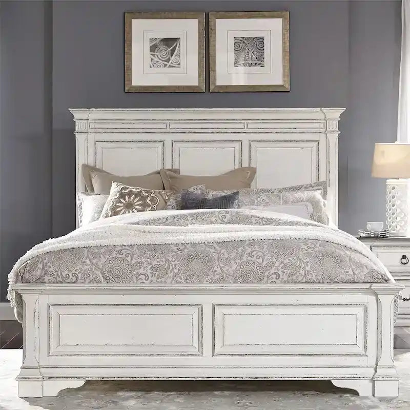 Cama de panel tamaño queen en color marrón desgastado y blanco antiguo